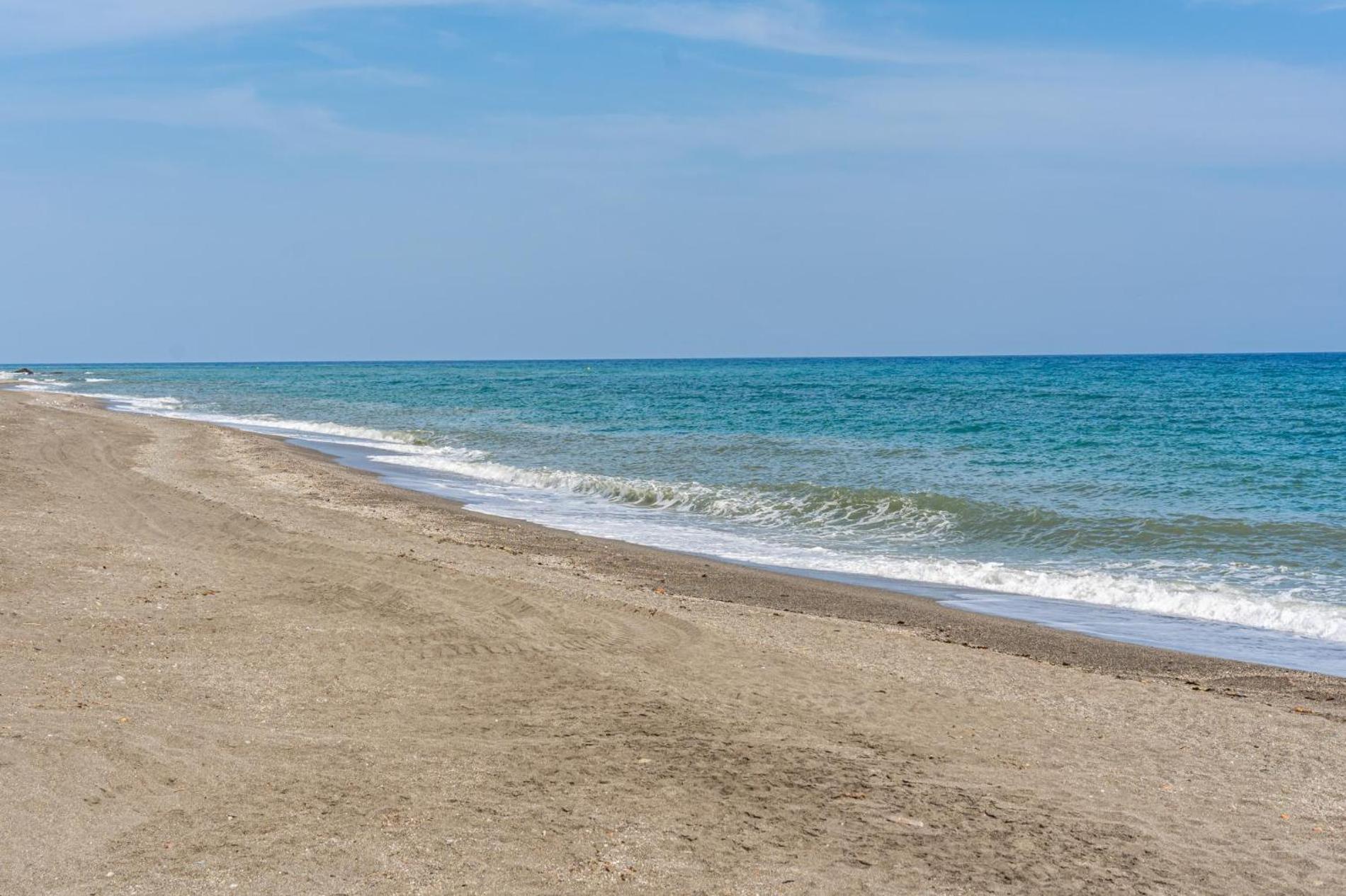 شقة Heima In Front Of The Sea مالقة المظهر الخارجي الصورة